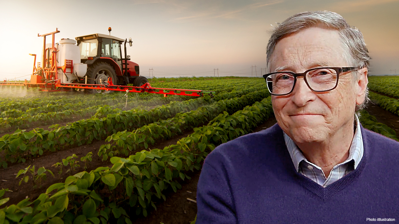 While Everyone Chases AI, Bill Gates Is Buying Farmland — What Does He Know That We Don’t?