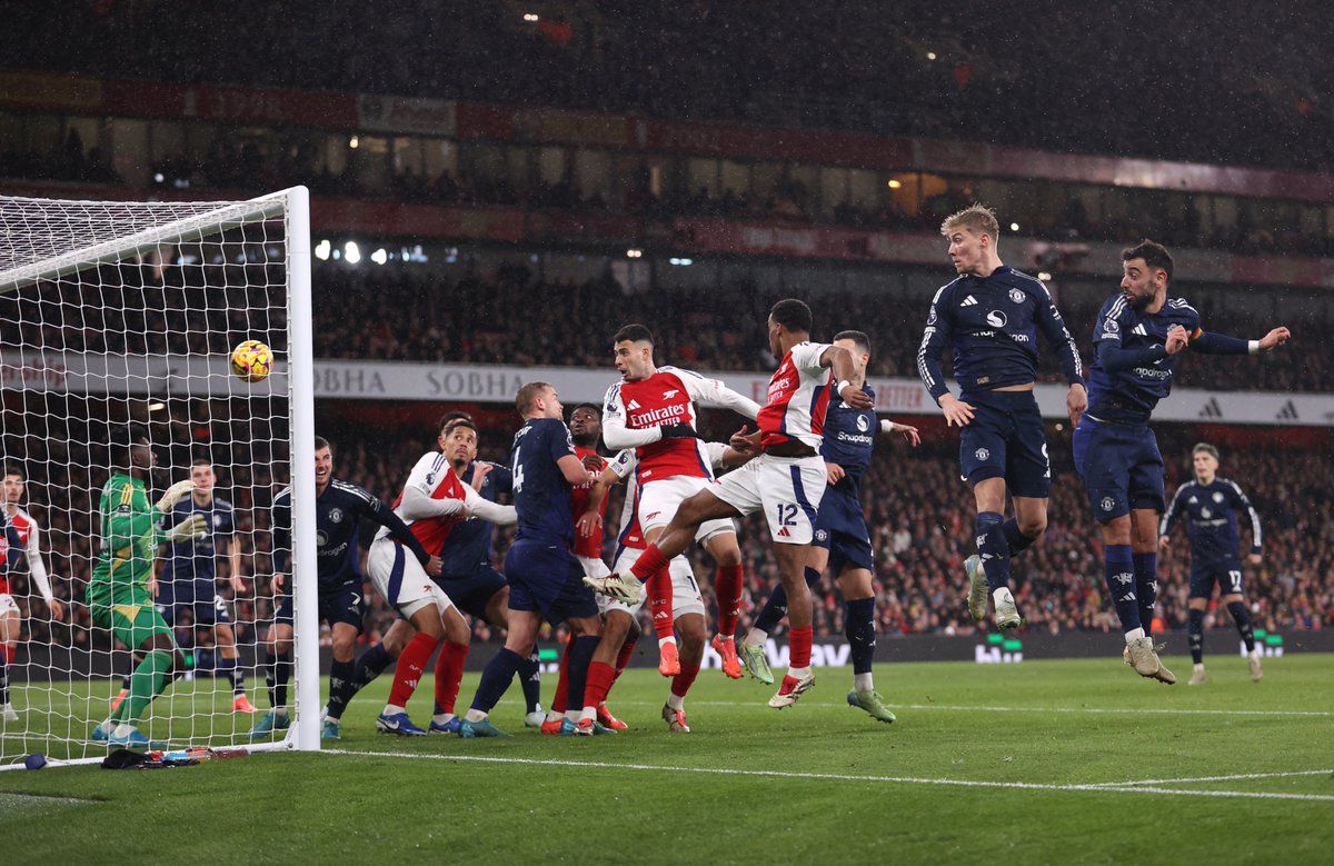 Arsenal’s Corner Goals Keep Championship Ambitions Alive