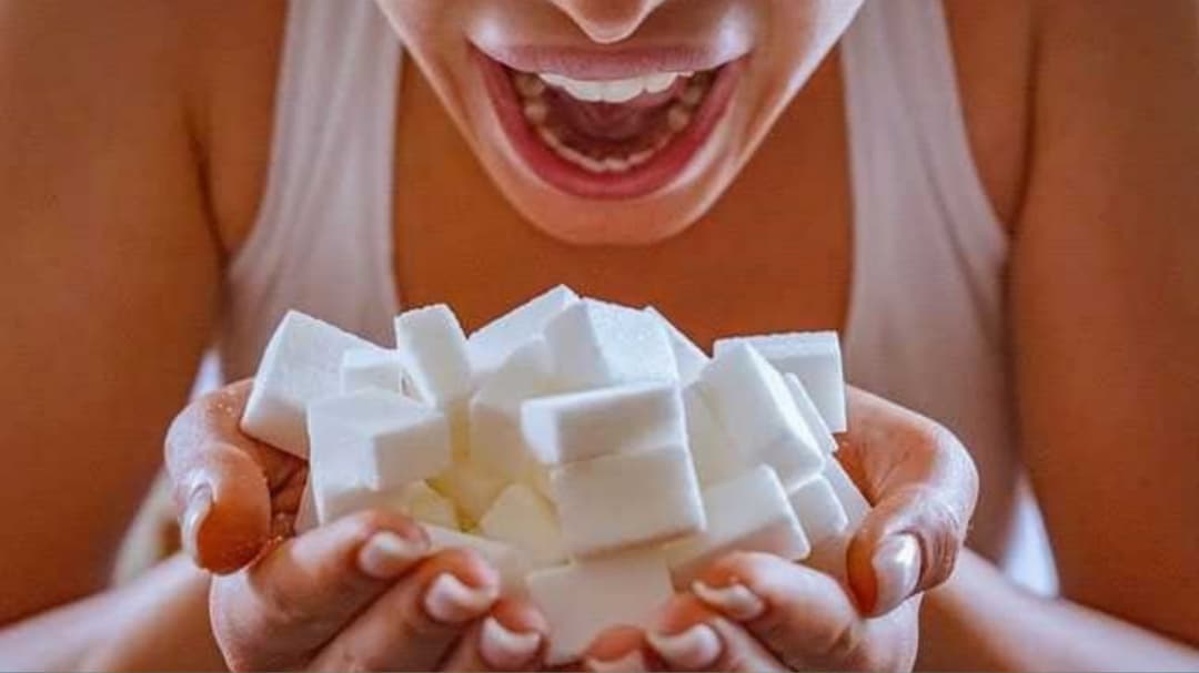 5 Warning Signs You’re Eating Too Much Sugar (And How to Fight Back)
