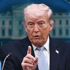Trump's Dangerous Ultimatum: Accept Deal or Face New US Bombing in Iran Standoff