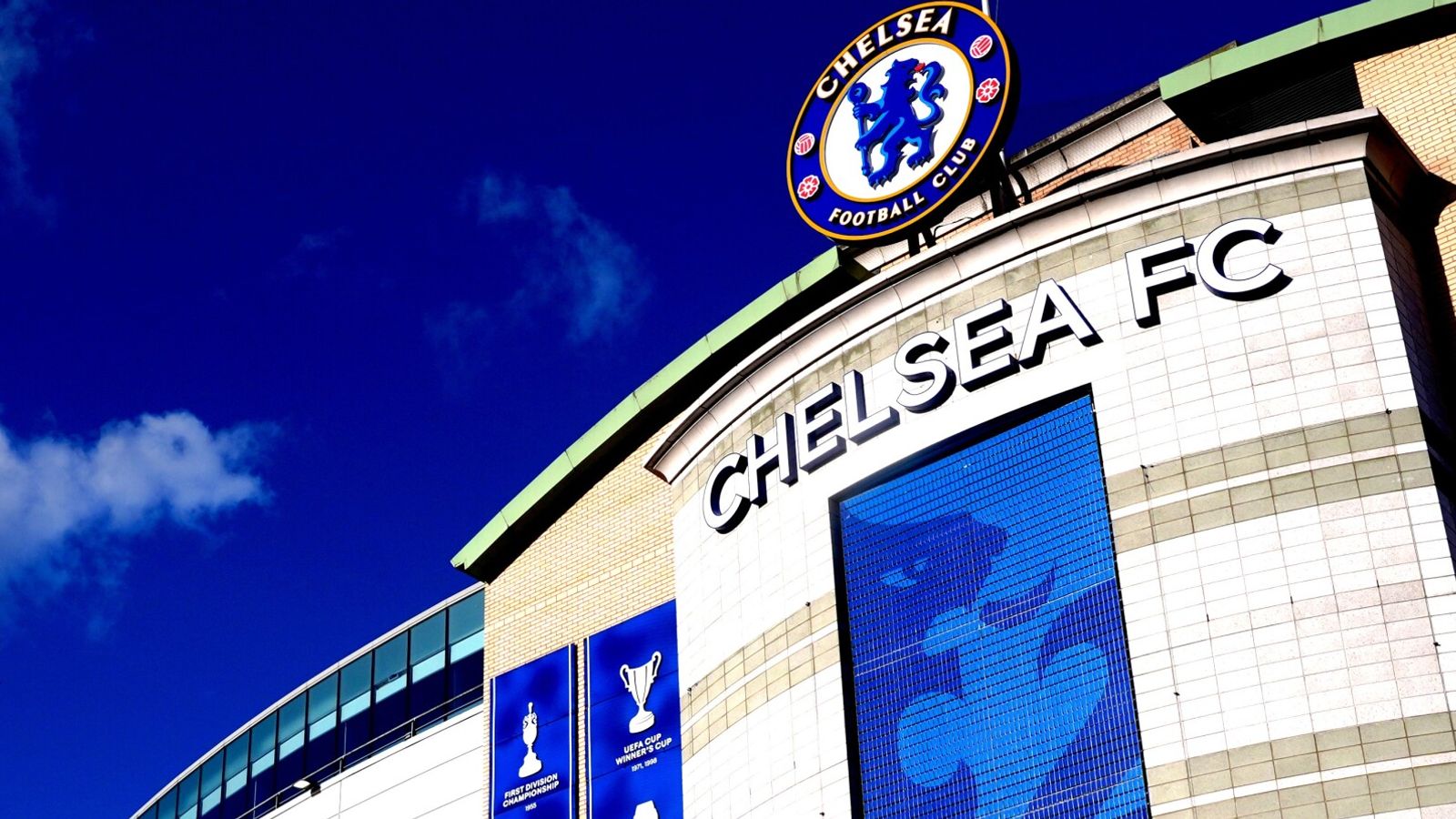 Chelsea Skirts Major Penalty After Admitting Financial Rule Breaches