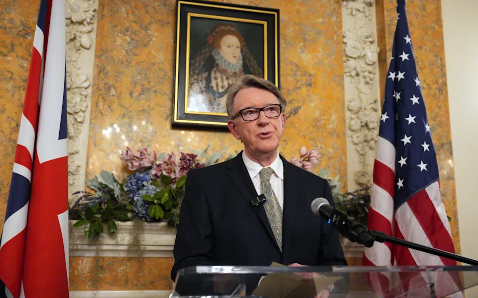   Starmer Orders Inquiry Into Mandelson's Washington Tenure Amid Leaks Fear