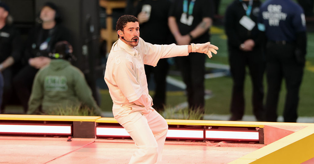 Super Bowl 2026: Bad Bunny's Halftime Spectacle and Game Highlights Spark Frenzy