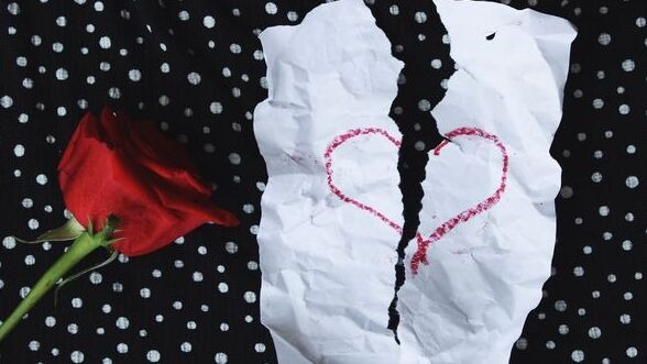 When the Perfect Love Story Breaks: What Kristy & Desmond Scott's Divorce Reveals About Online Love