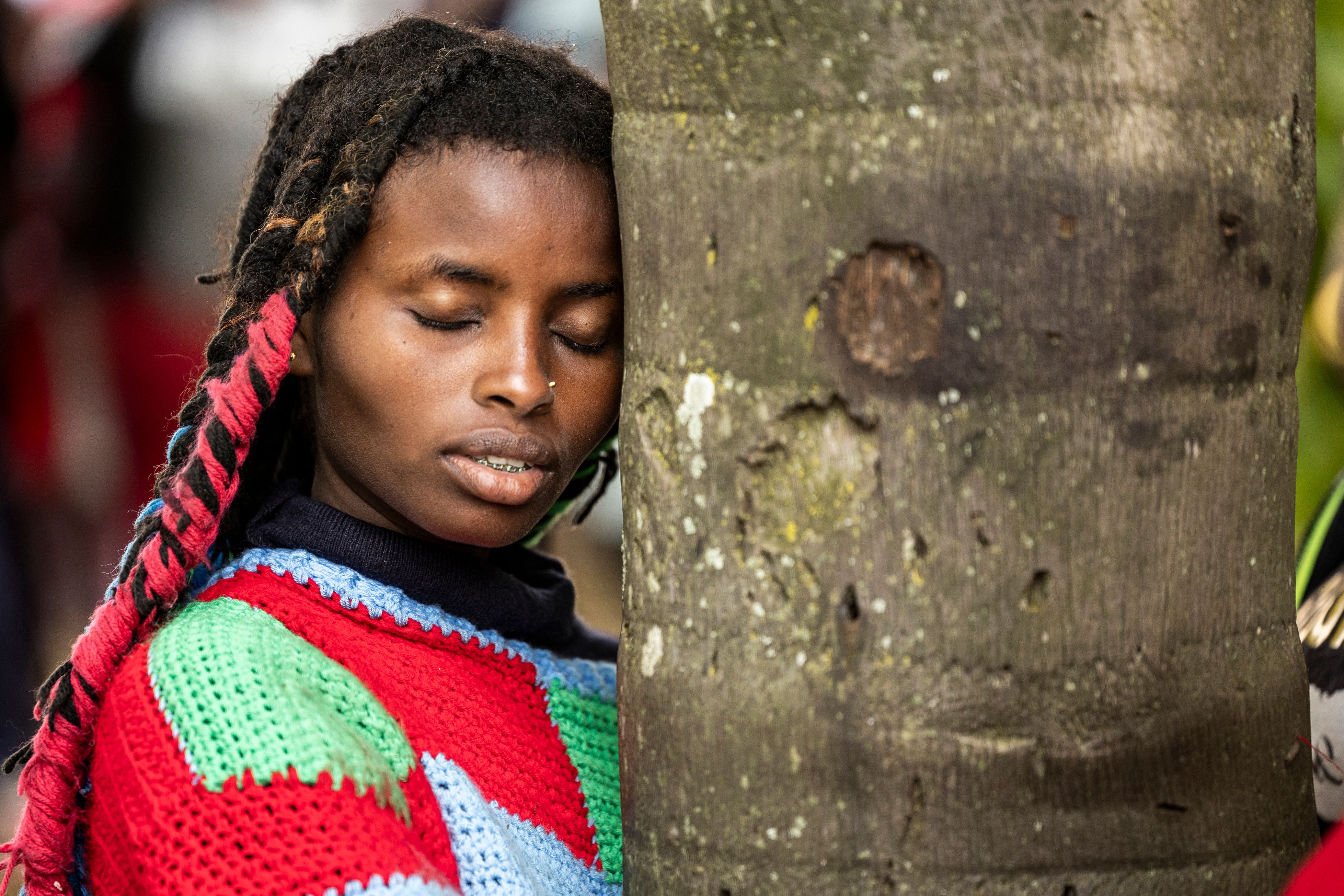 Record Breaker! Kenyan Woman Achieves Astonishing 3-Day Tree-Hugging Feat