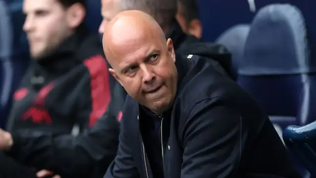 Wirtz Ignites Debate: Liverpool's 'Giving Up' Against City Scrutinized by VVD